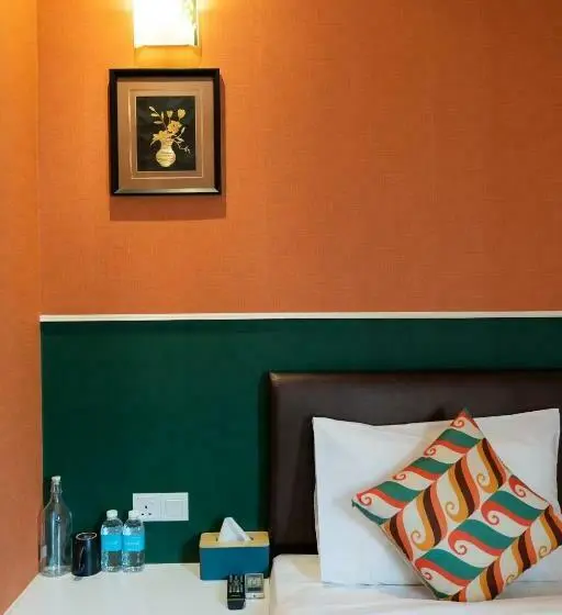 Habitación Estàndard Individual, Link