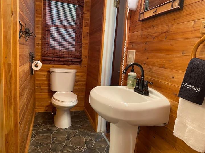 דירת חדר, Trekker, Treehouses Cabins And Lodge Rooms