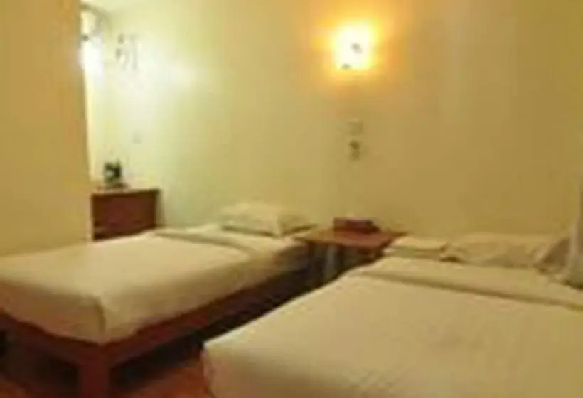 Standard Kolmen Hengen Huone, Golden Rose Guest House