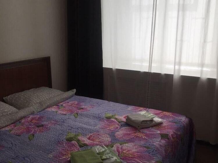 غرفة قياسية فردية, Palermo