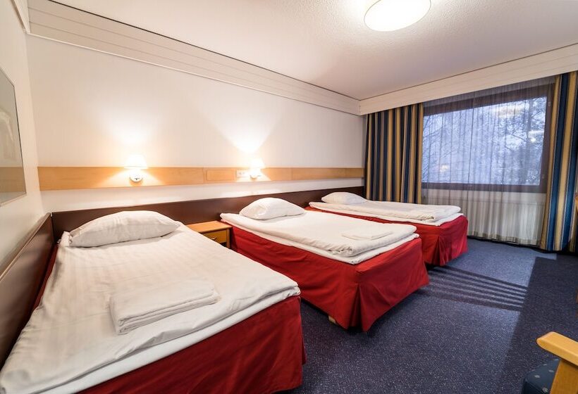 חדר סטנדרט לשלושה, Li Sodankylä