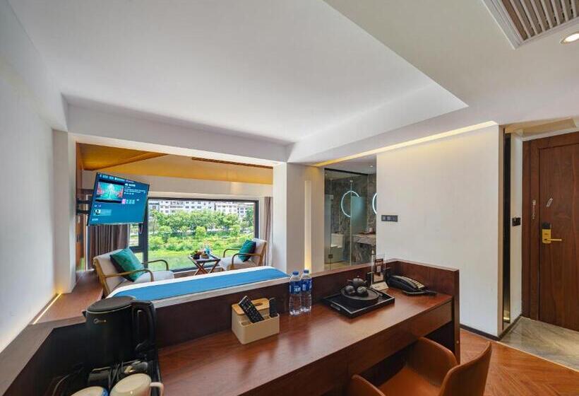 חדר סטנדרט עם מיטת קינג, 張家界武陵源北岸輕奢客棧 森林公園店