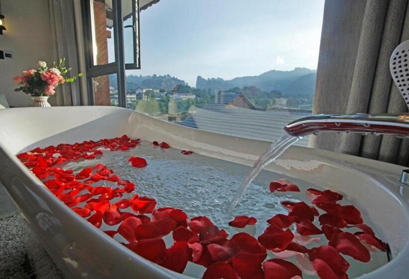 חדר דלוקס, 張家界武陵源北岸輕奢客棧 森林公園店