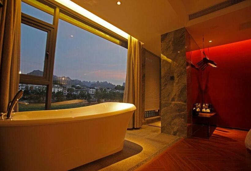 סוויטת ג'וניור נוף הרים, 張家界武陵源北岸輕奢客棧 森林公園店