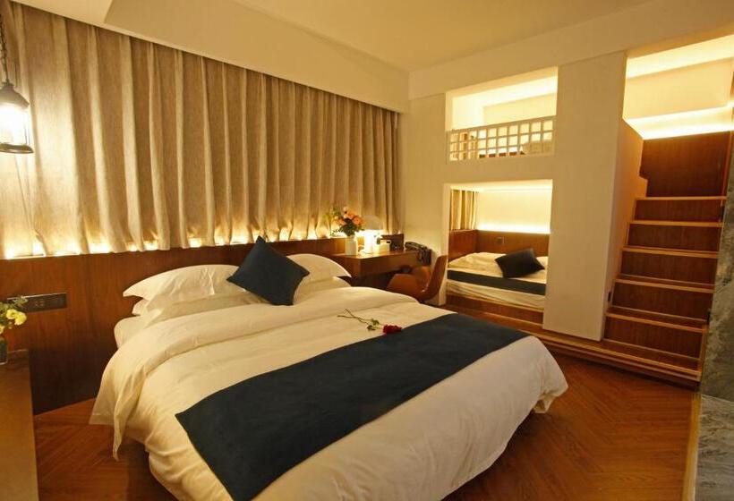 חדר משפתחתי סופריור, 張家界武陵源北岸輕奢客棧 森林公園店