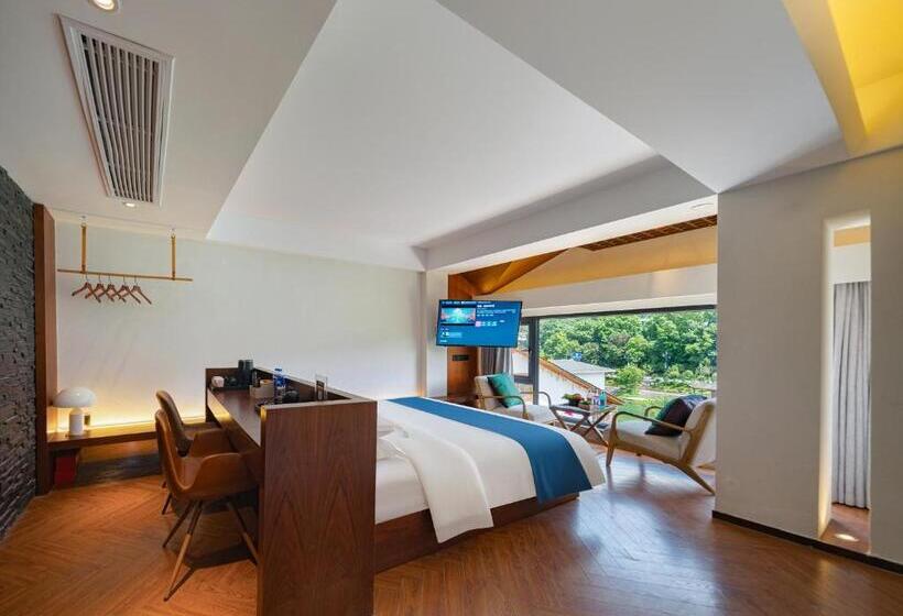 חדר סטנדרט עם מיטת קינג, 張家界武陵源北岸輕奢客棧 森林公園店