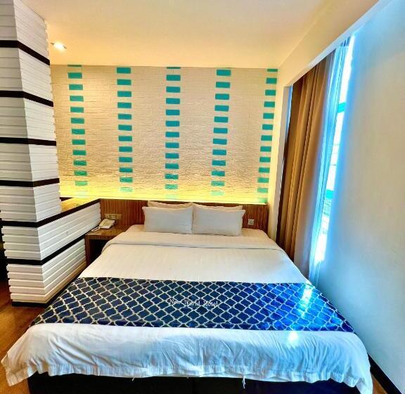 Habitació Deluxe Llit King, New World Express Motel