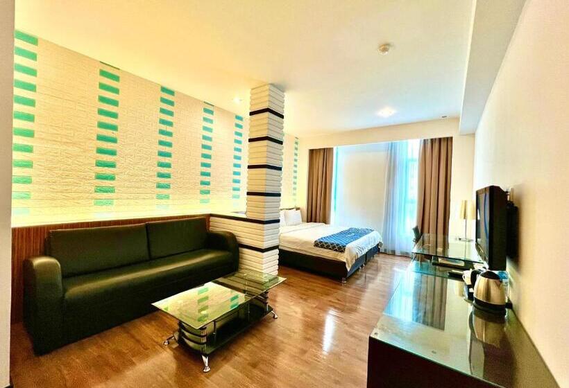 Habitació Deluxe Llit King, New World Express Motel