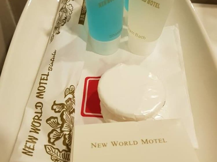 Номер Superior, New World Express Motel