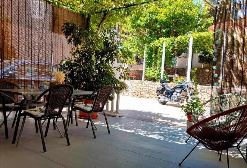 اتاق استاندارد, Pansion Ivan & Ivana