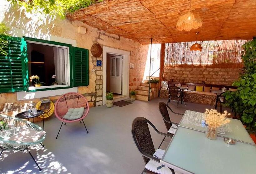 اتاق استاندارد, Pansion Ivan & Ivana