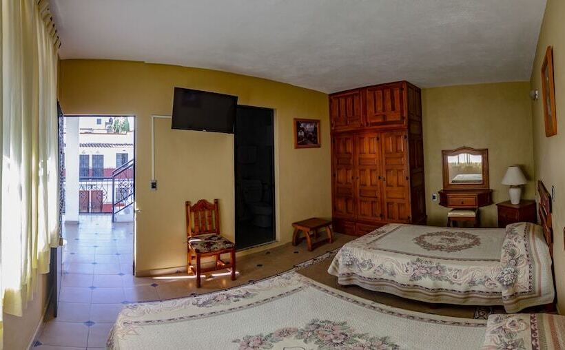 اتاق استاندارد سه نفره, Villa San Francisco