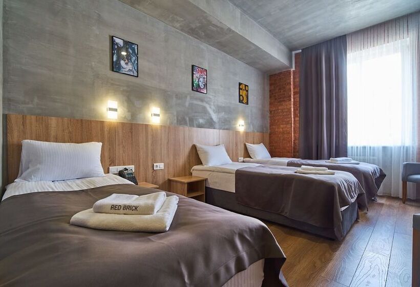 标准三人间, Red Brick Hotel Presnya