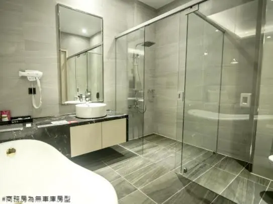 اتاق کلاس بیزنس, Kumotsuki Motel