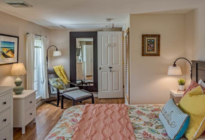 Люкс Премиум, Moonshadow B&b