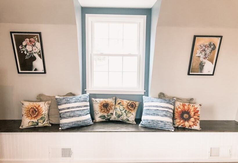 סוויטה דלוקס, Moonshadow B&b