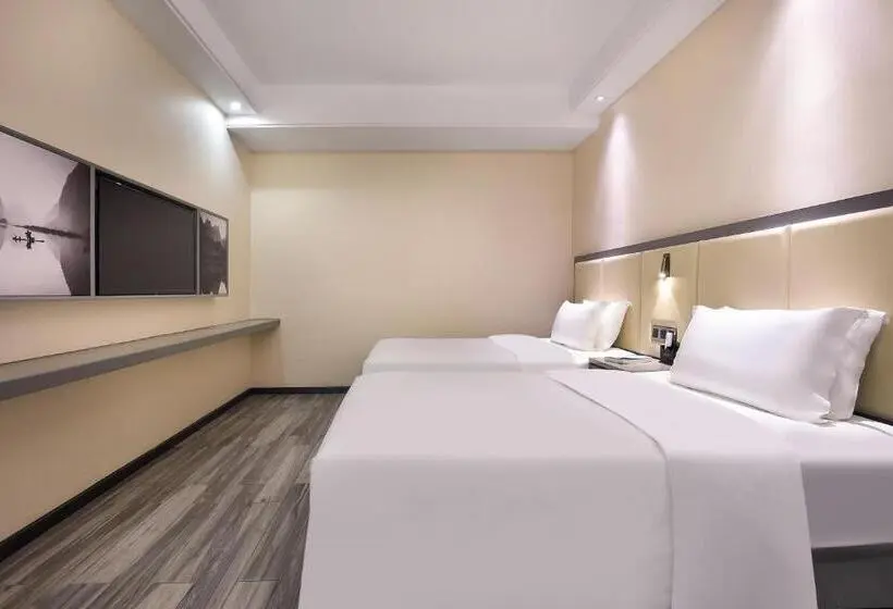 سوییت خانوادگی, Wing Hotel Guilin   Central Square
