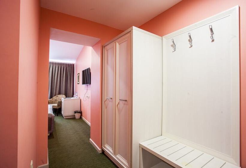 سوییت جونیور, Sport Point