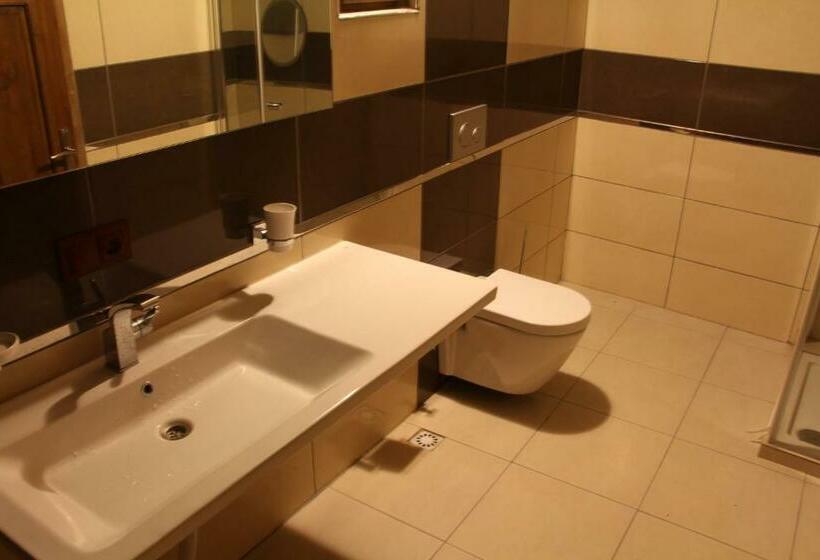 스탠다드 룸, Bayer Stone House