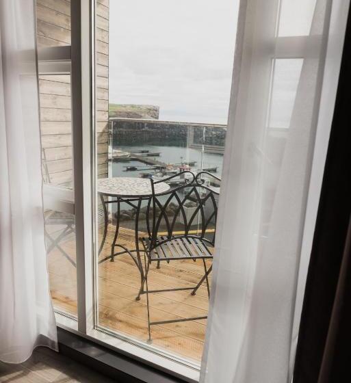 اتاق سوپریور با چشم‌انداز دریا, Duus By Keflavik Airport