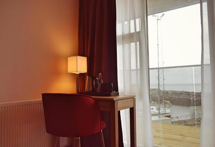 اتاق استاندارد با چشم‌انداز دریا, Duus By Keflavik Airport