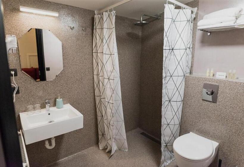 اتاق سوپریور با چشم‌انداز دریا, Duus By Keflavik Airport