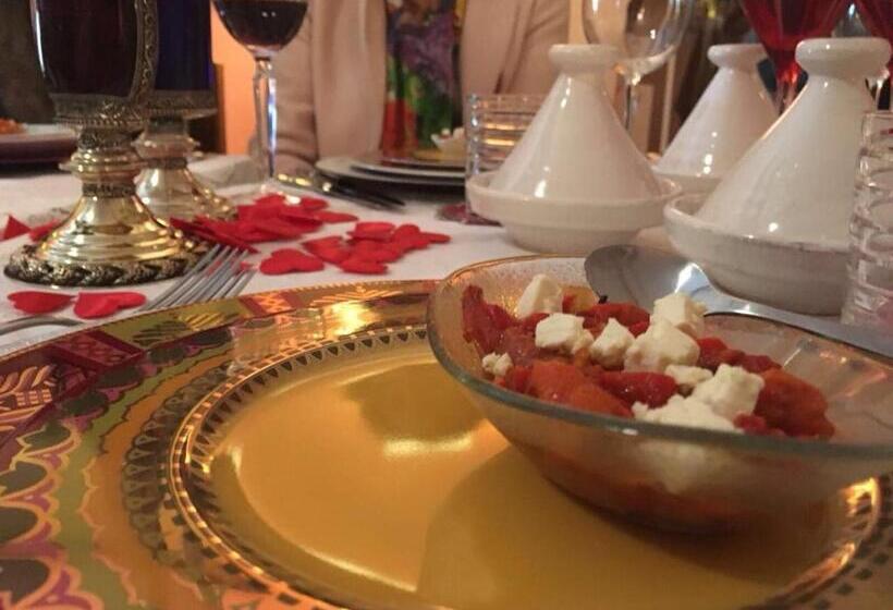 إستوديو قياسى مطلّ علي الحديقة, Palais D Hôtes