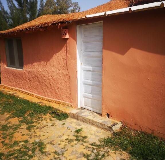 غرفة إقتصادية, Palais D Hôtes