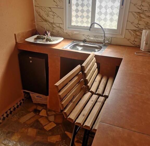 غرفة إقتصادية, Palais D Hôtes