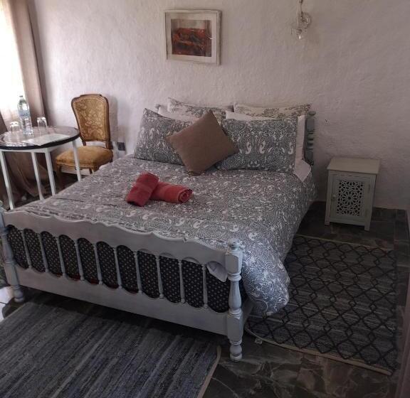 غرفة إقتصادية, Palais D Hôtes