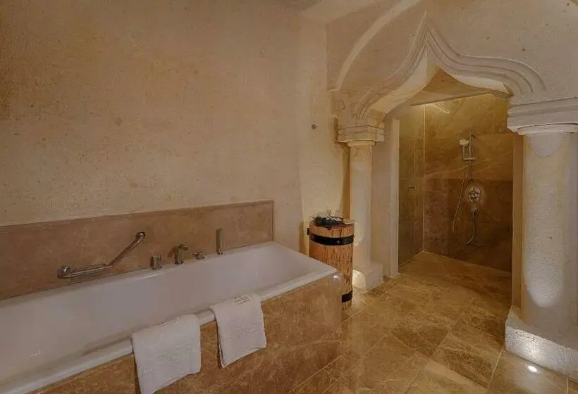 سوییت دوبلکس, Taru Cave Suites