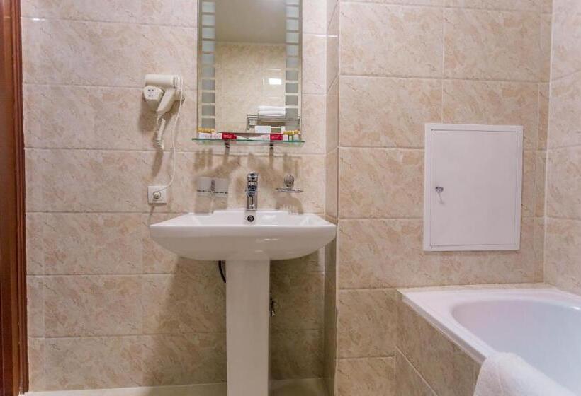 جناح سرير كينج, Turon Plaza