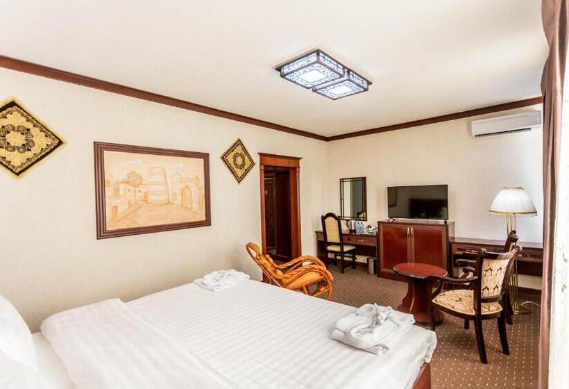 جناح سرير كينج, Turon Plaza