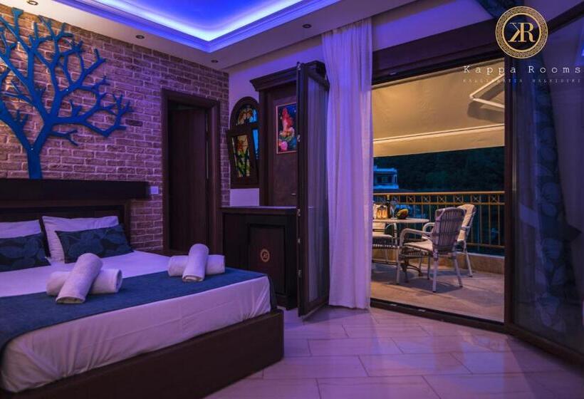 חדר דלוקס לארבעה, Kappa Rooms