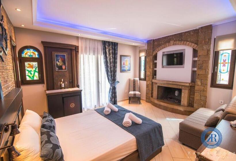 חדר דלוקס לארבעה, Kappa Rooms