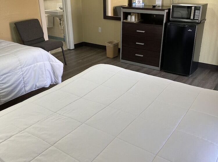 스탠다드 룸 더블 침대 2개, Savannah Motel