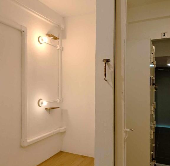 اتاق استاندارد یک تخته با سرویس بهداشتی مشترک, 8 Sleeper Street Guesthouse