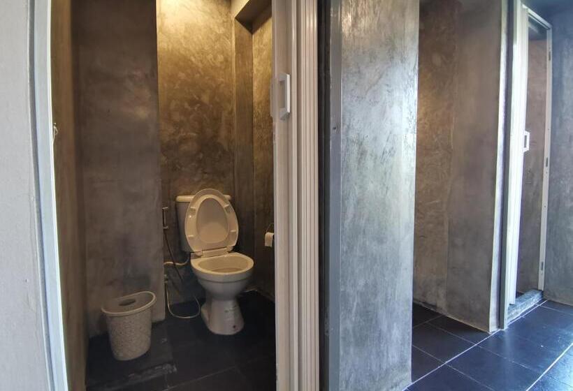 اتاق استاندارد یک تخته با سرویس بهداشتی مشترک, 8 Sleeper Street Guesthouse