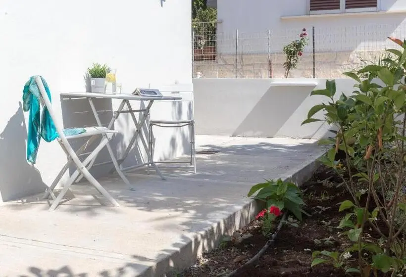 Suite Familiar, Calmare Suites