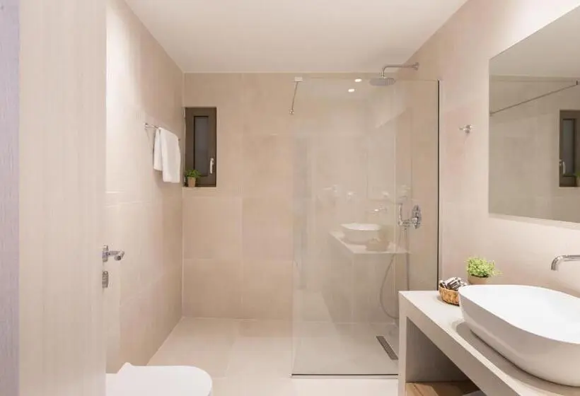 Suite Familiar, Calmare Suites