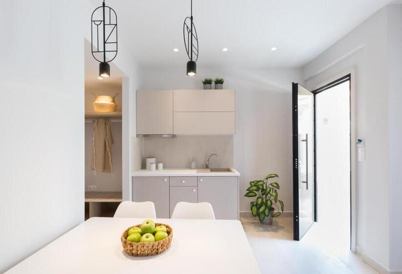 استودیوی استاندارد, Calmare Suites