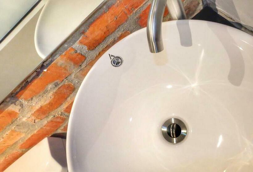 اتاق لوکس, A Rock Resort Langkawi Coral Reefs