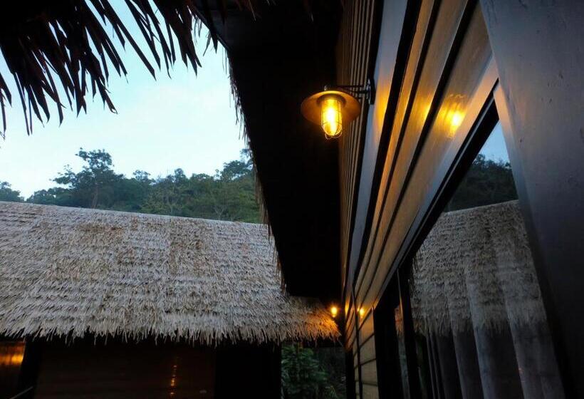 Номер Deluxe Кровать Кинг, A Rock Resort Langkawi  Coral Reefs