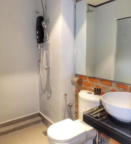 اتاق لوکس با تخت بزرگ, A Rock Resort Langkawi Coral Reefs