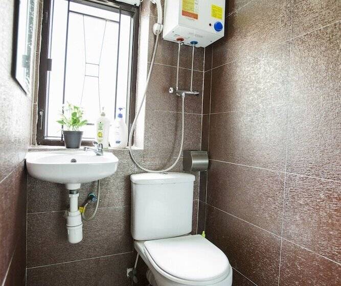 اتاق استاندارد یک نفره, Sun Guest House