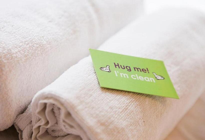 اتاق استاندارد یک نفره, Sun Guest House