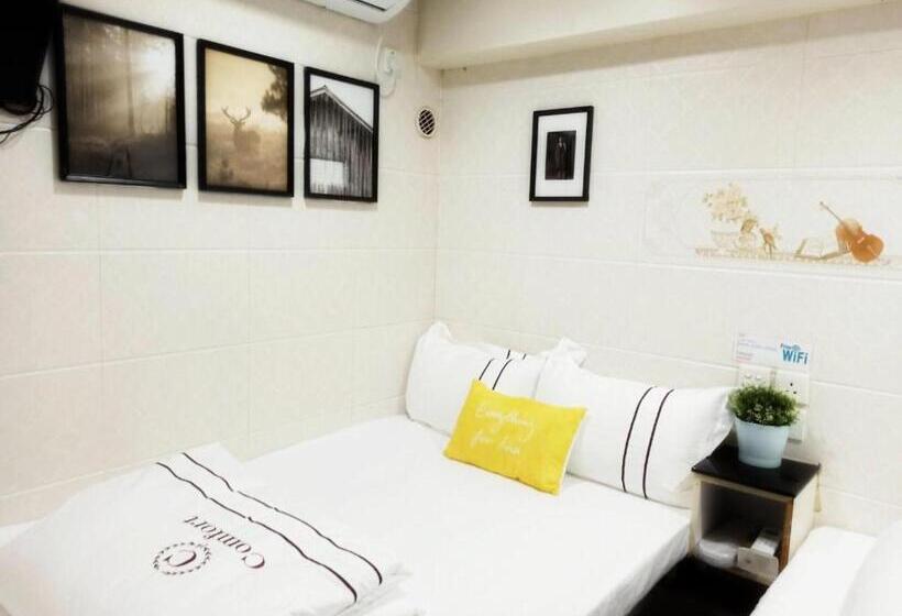 اتاق استاندارد سه نفره, Sun Guest House