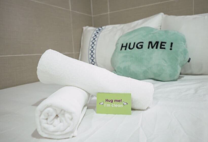 اتاق استاندارد سه نفره, Sun Guest House