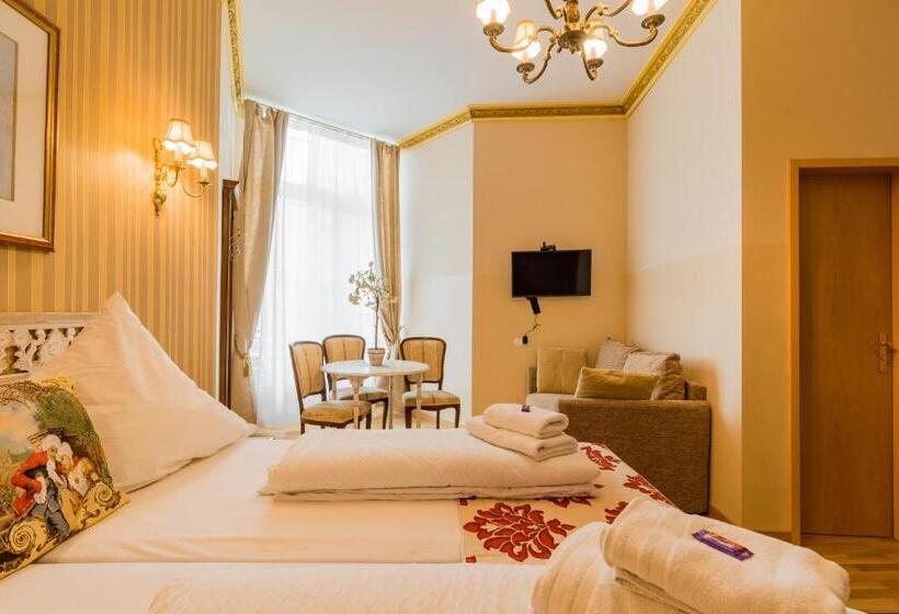 اتاق خانوادگی, Parlamento Rooms