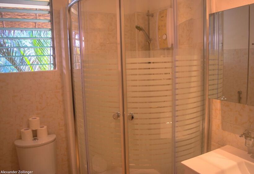 اتاق لوکس, Alona Vida Beach Resort